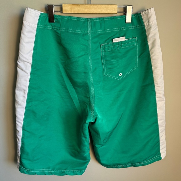 UFC‎ Mens Board Shorts Green White Size 36 Swim Surf Beach Vacation Streetwear - Picture 5 of 16